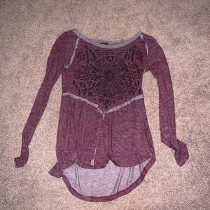 Long Sleeve Top w Detailing in front